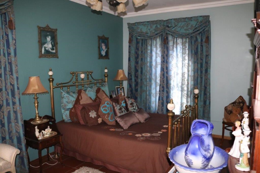 4 Bedroom Property for Sale in Oudtshoorn Central Western Cape